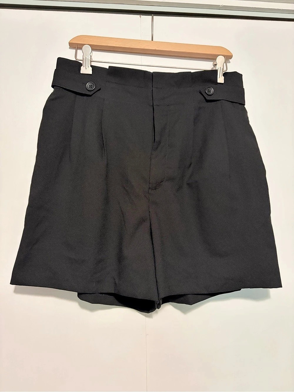 Banana Republic Shorts in Black Size 14